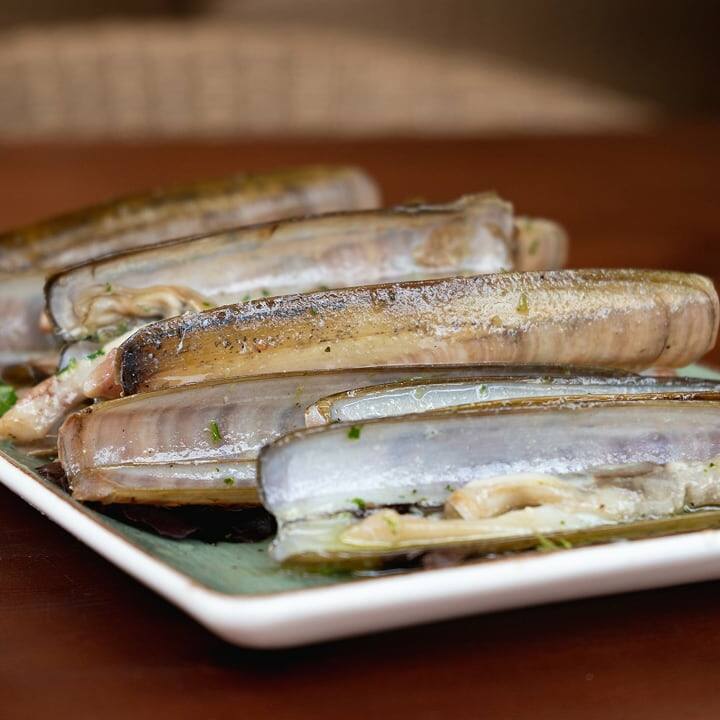 Navajas en Argentina Sunset Beach